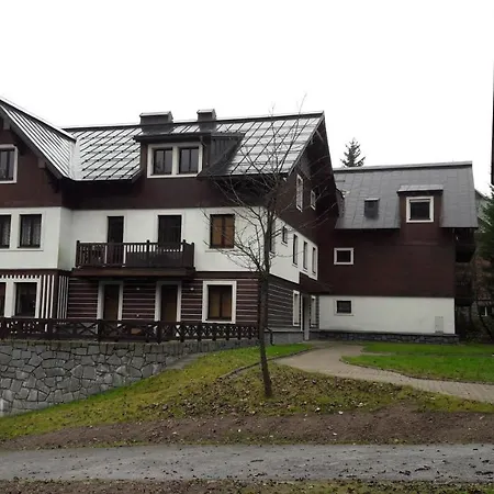 Hradecanka Apartment *